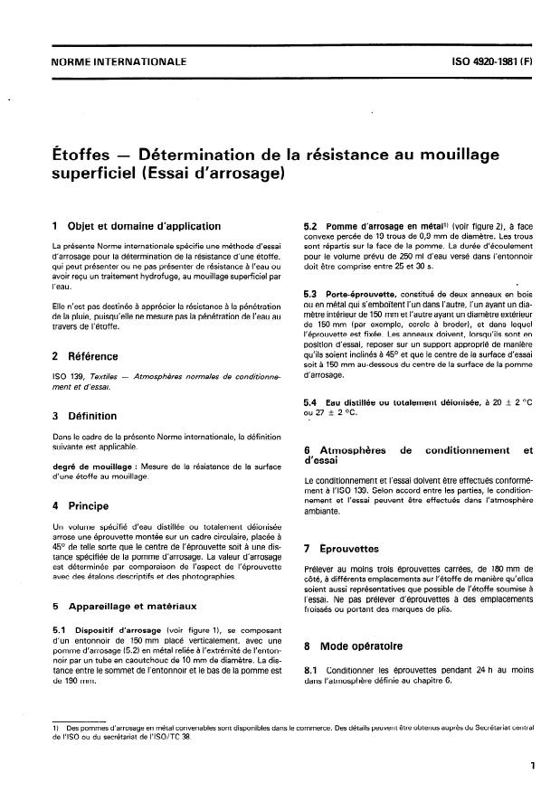 ISO 4920:1981 - Étoffes -- Détermination de la résistance au mouillage superficiel (Essai d'arrosage)