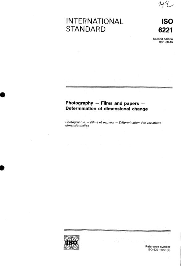 ISO 6221:1991 - Photography -- Films and papers -- Determination of dimensional change